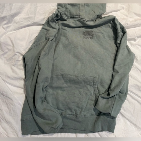 Roots sweatsuit (hoodie and sweatpants) - Picture 2 of 5